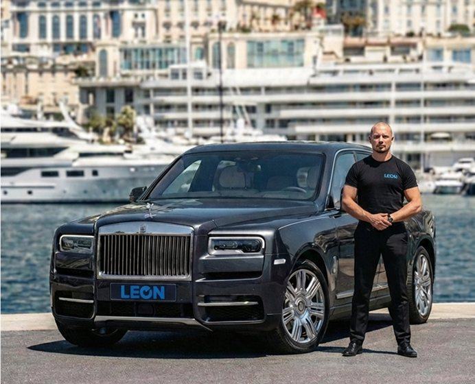 Rolls-Royce Cullinan with a LEON security driver in Monaco